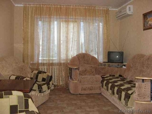 Сдается трехкомнатная квартира по улице Докучаева - Изображение #1, Объявление #666156